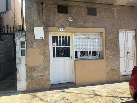 Ph - Venta - Argentina, Tres de Febrero - LISANDRO MEDINA 1645