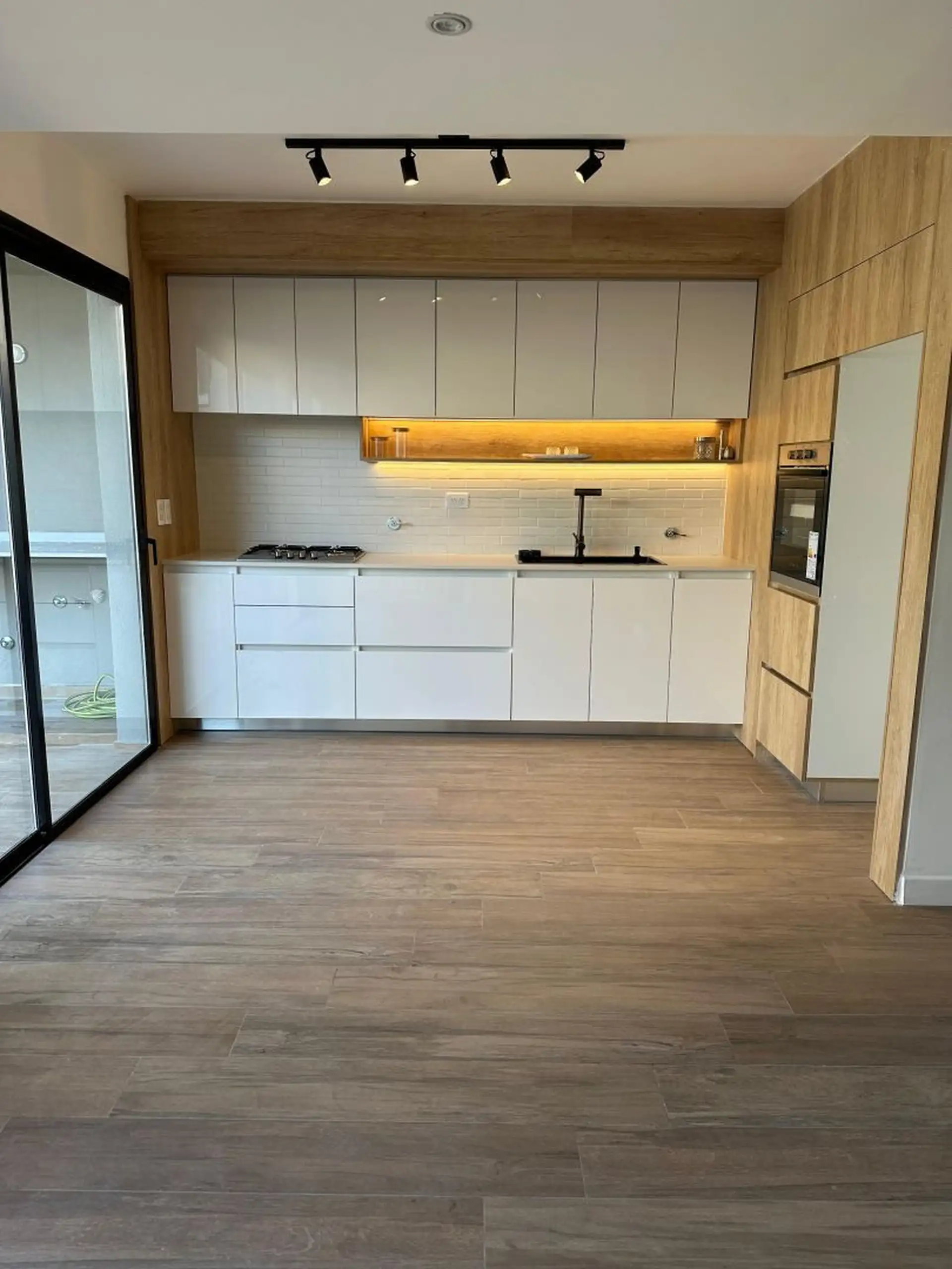 Venta de Casa 5 AMBIENTES en Chauvin
