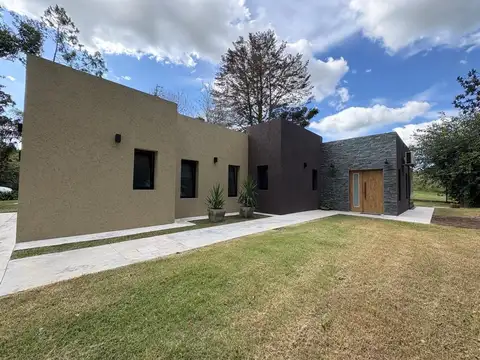 CASA EN ALQUILER EN CAMPANA