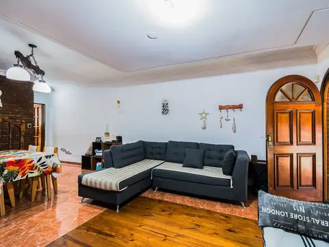 Depto Tipo Casa en Venta de 3 dormitorios