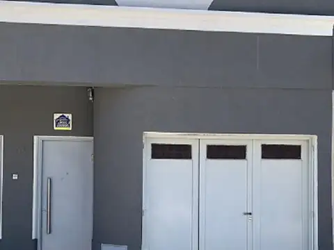 Tres Ambientes Con Cochera. Apto Credito