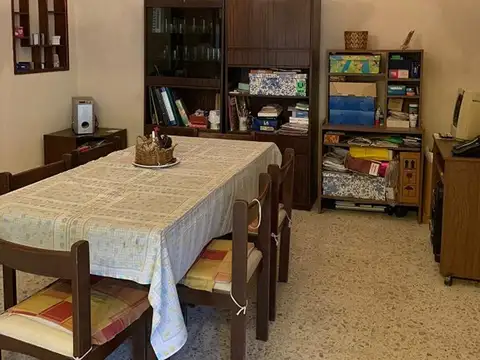 Depto Tipo Casa en Venta 50 años