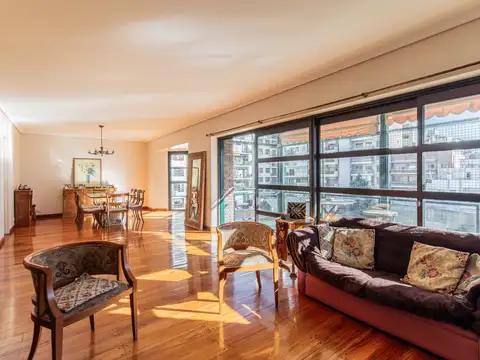 Venta Departamento 4 ambientes con Dependencia, Cochera Doble y Baulera en Caballito Sur