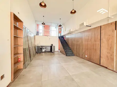 Local en Venta Via Pública