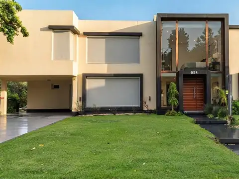 Casa en Alquiler en Haras Santa Maria, USD 1.800