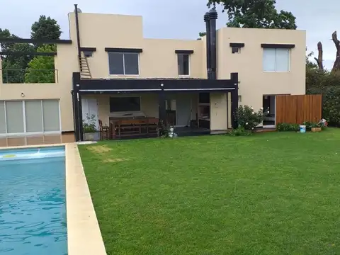 Casa en Alquiler de 4 dormitorios