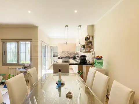 Depto Tipo Casa en Alquiler de 2 dormitorios