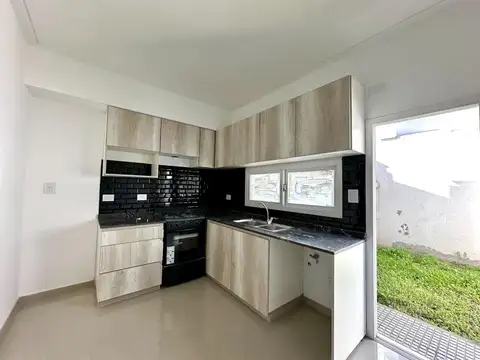 3 Amb. a Estrenar: Suite, Jardín, Cochera y Playroom