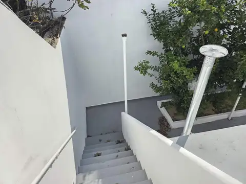 Depto Tipo Casa en Alquiler de 3 ambientes