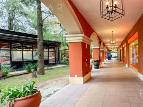 Venta Local de 60 m2 - Pueblo Caamaño - Pilar