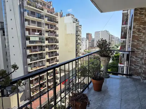 Av. Rivadavia 5302: semipiso 4amb.   dependencia   balcón   baulera