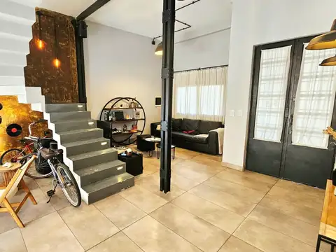 Casa en Venta con 1 cochera