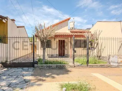 Depto Tipo Casa en Venta de 5 ambientes