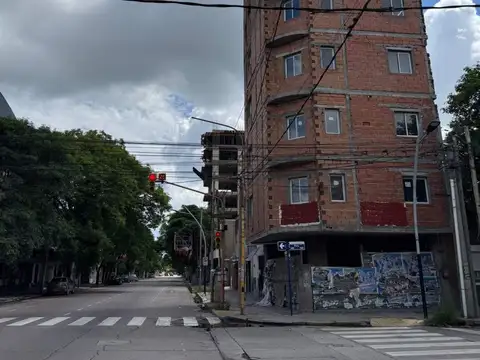 EDIFICIO EN CONSTRUCCION