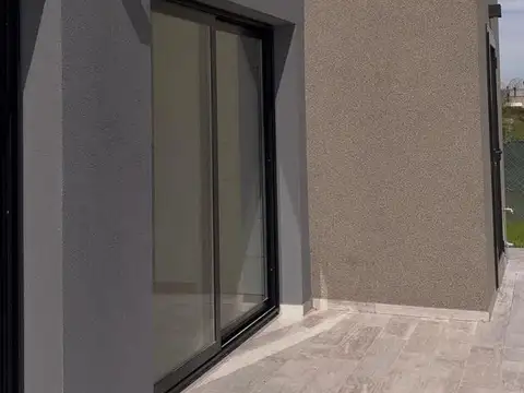 Casa en Countries/B.Cerrado (Berazategui)