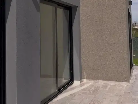 Casa en Countries/B.Cerrado (Berazategui)