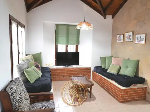Casa 5 ambientes con 3 baños