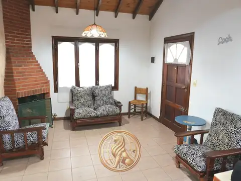 Casa en Venta con 1 cochera