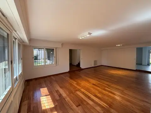Casa en Alquiler en Martínez, USD 4.600