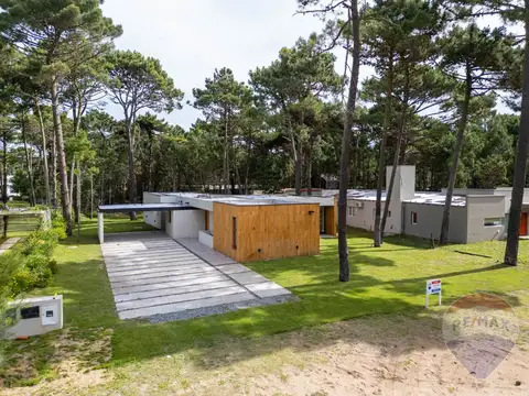 Casa en Venta en Pinamar, USD 365.000