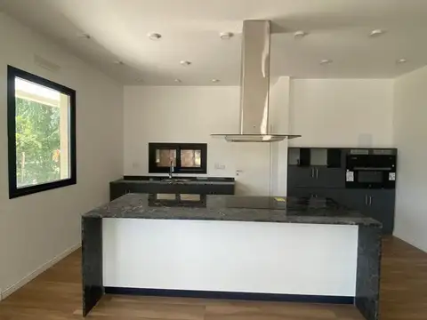 Casa en Venta en San Vicente, USD 215.000