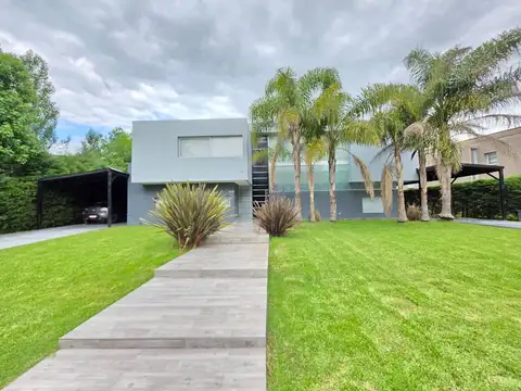 CASA 7 AMBIENTES VENTA COUNTRY VENADO I PILETA 