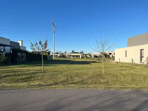 Terreno en Venta en Countries y Barrios Cerrados en Pilar, USD 150.000