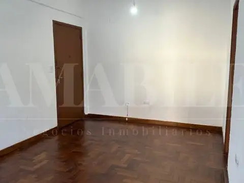 Avenida Lincoln 4600, Piso 1