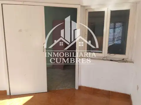 Casa en Alquiler con 1 cochera