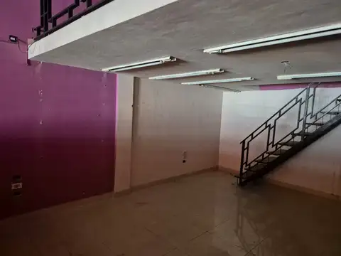 Local en Alquiler 40 años