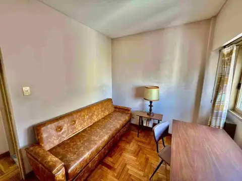 Italia e/ Avenida Bartolomé Mitre y San Martin