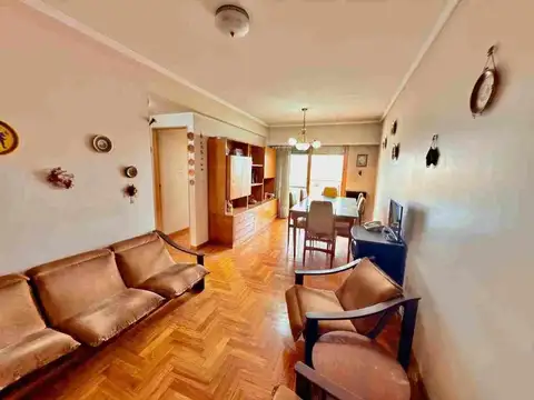 Departamento 4 ambientes con 2 baños