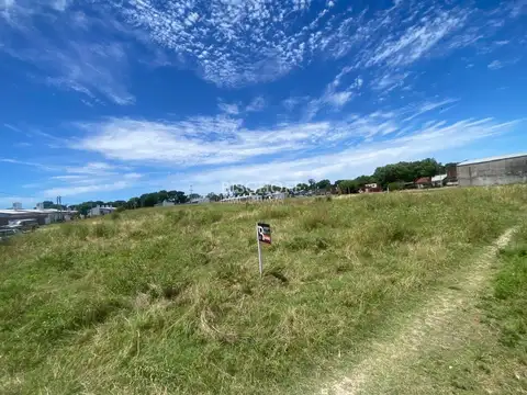 Terreno en Venta en Sur, USD 180.000