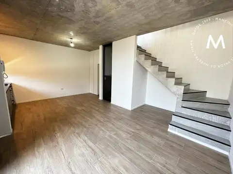 Depto Tipo Casa 3 ambientes con 2 baños