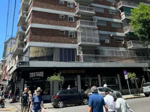 En alquiler: Depto 2 ambientes Rivera esquina Cabildo