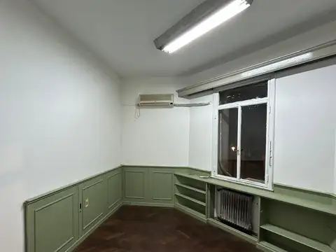 Oficina en Alquiler 75 años