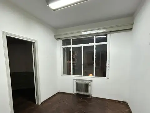 OFICINA O CONSULTORIO CON PORTERIA PRESENCIAL