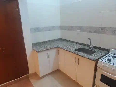 Departamento en Alquiler en Zona Oeste, $ 750.000