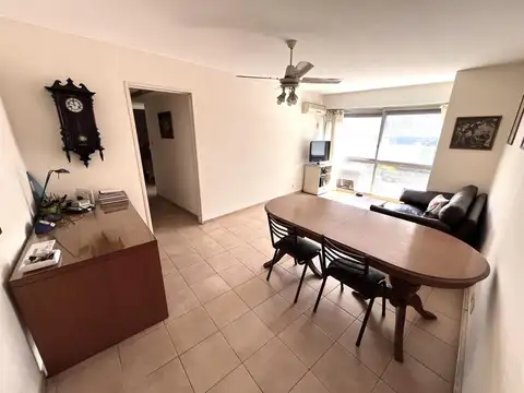 Av. Rivadavia 4990 - Caballito - Depto 3 ambientes al frente (1er Piso) - Apto Profesional