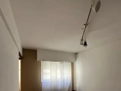 Eduardo Ramseyer 1400, Piso 6