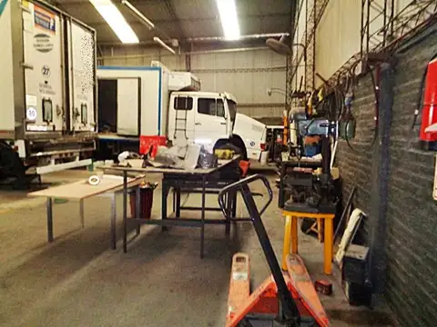 Galpon en Venta en Jose Leon Suarez, USD 560.000