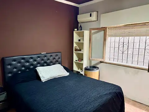 CASA C/3 DUPLEX Y 1 LOCAL EN VENTA