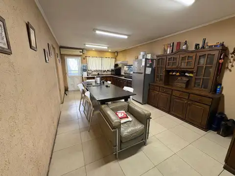 Casa en Venta en Burzaco, USD 190.000