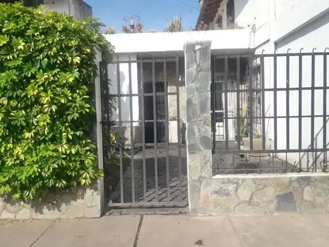 VENTA DE CASA 3 AMBIENTES EN JOSÉ C. PAZ.