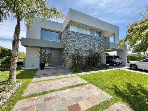CASA 6 AMB BARRIO AYRES PLAZA PILAR PREMIUM