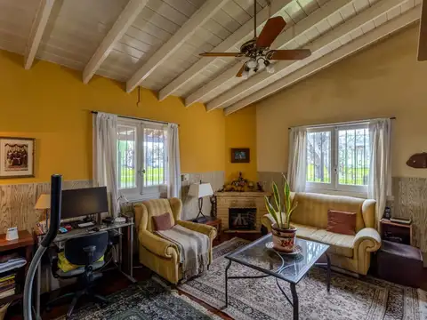 Casa 6 ambientes con 3 baños