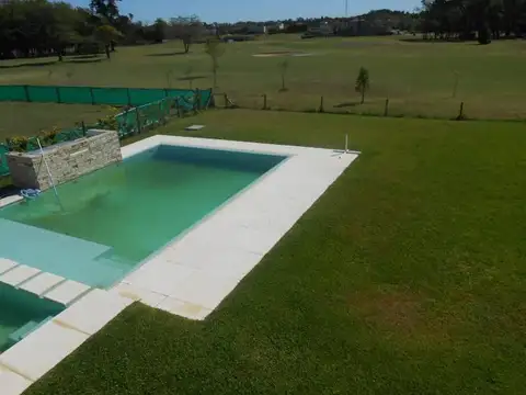 Casa en Venta con 7 cocheras