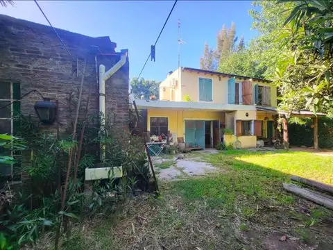 Casa - Zona industrial - Einstein 90 - Belen de Escobar.