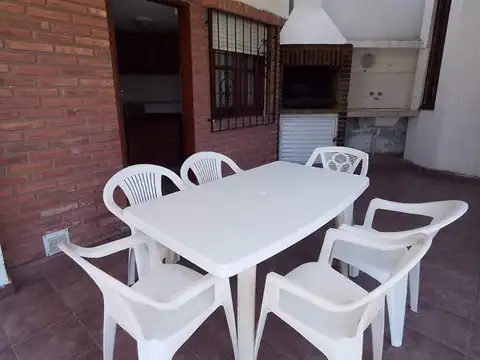 Depto Tipo Casa en Venta de 3 ambientes