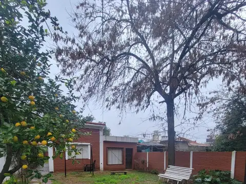 Casa en Baigorria con jardin